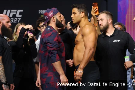 Азамат Мурзаканов - Пауло Коста полный бой 12 апреля 2026 смотреть онлайн